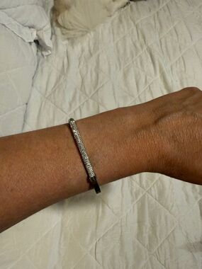 Elegant Crystal Pavé Silver Bangle Bracelet - Women Jewelry